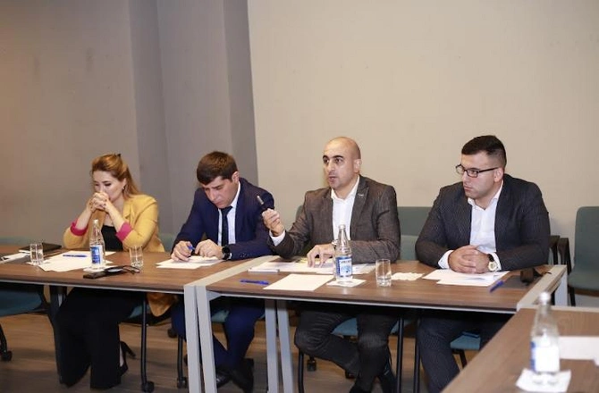 Arif Məmmədova böyük etimad — Dünya çempionu yeni vəzifəyə seçildi (FOTO) Arif Məmmədova böyük etimad — Dünya çempionu yeni vəzifəyə seçildi (FOTO)