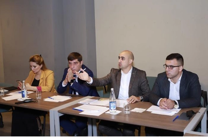 Arif Məmmədova böyük etimad — Dünya çempionu yeni vəzifəyə seçildi (FOTO) Arif Məmmədova böyük etimad — Dünya çempionu yeni vəzifəyə seçildi (FOTO)