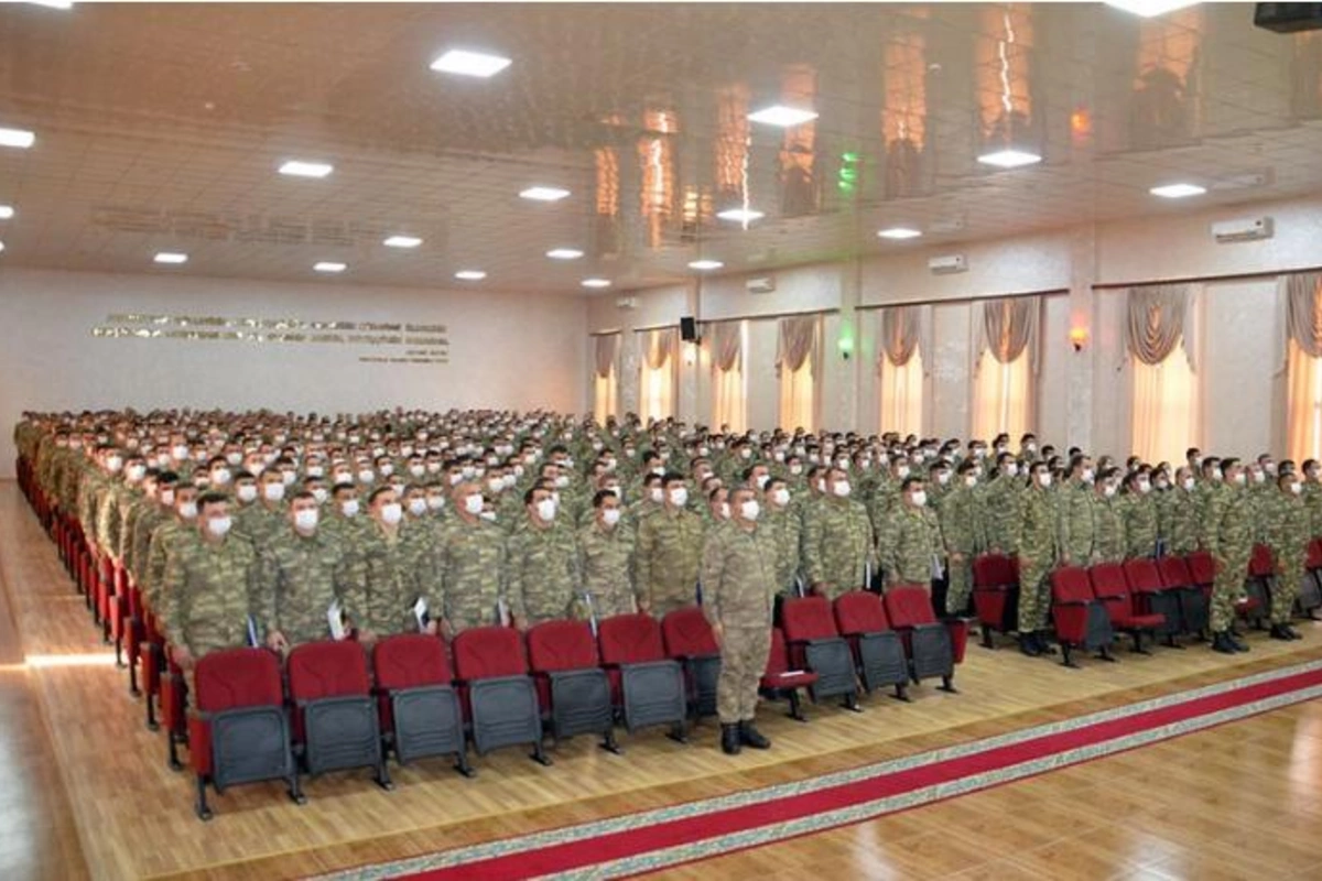 Zakir Həsənov Əfqanıstanda xidmət etmiş hərbçiləri təltif etdi — FOTO