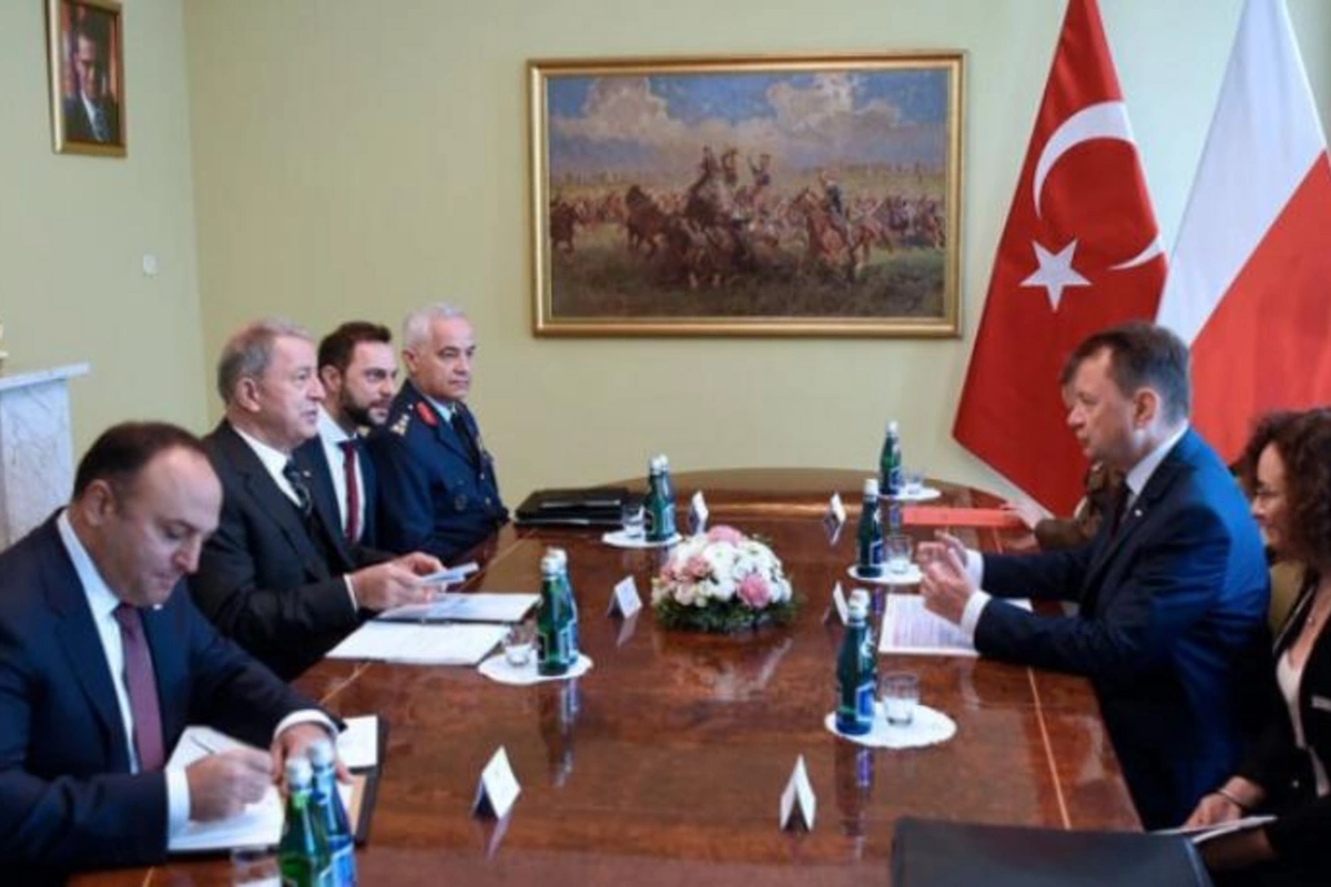 Polşa Türkiyədən yeni silahlar alacaq