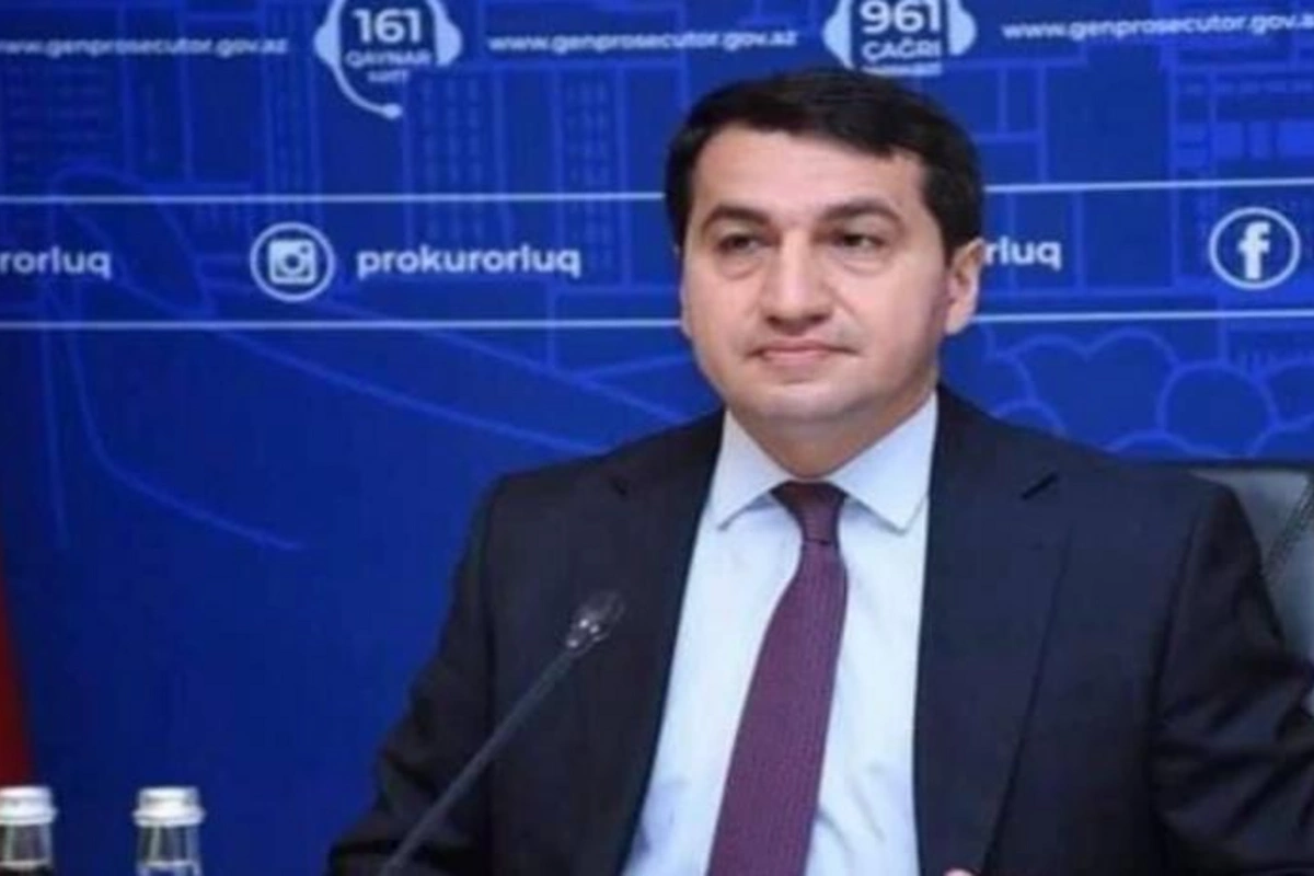 Hikmət Hacıyev Armen Qriqoryanla görüşdü