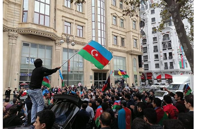 “Dövlət və ictimai maraqları vətəndaş maraqlarından ayırmaq düzgün deyil”