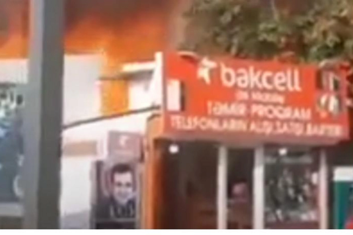 Dünənki yanğından təkcə Polad Həşimovun şəklini çıxartdı — VİDEO
