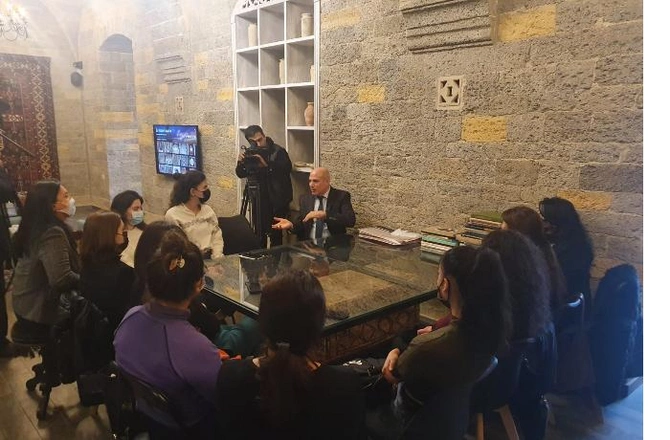 Xalq rəssamı Kamil Əliyevin 100 illik yubileyi “Azərxalça” da qeyd olundu — FOTO
