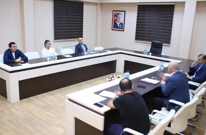 GİN yanında İctimai Şuranın İdman Komitəsinin ilk iclası keçirildi — FOTOLAR