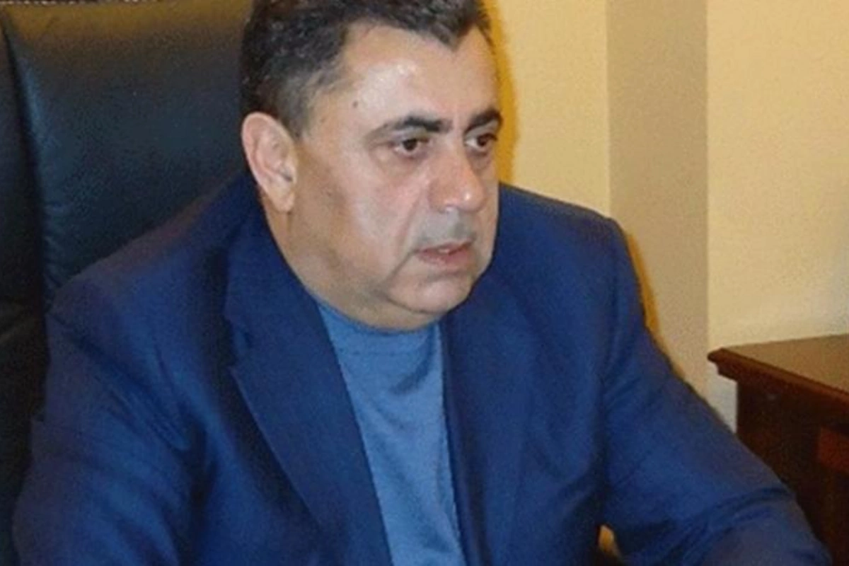 Cavanşir Paşazadə hərf səhvlərinə görə sürücüsünü işdən çıxardı: “Statusu o yazmışdı…”