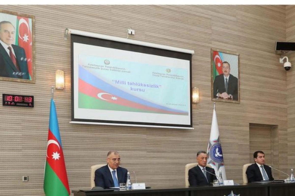“Milli təhlükəsizlik” mövzusunda kursun açılış mərasimi keçirildi — FOTOLAR