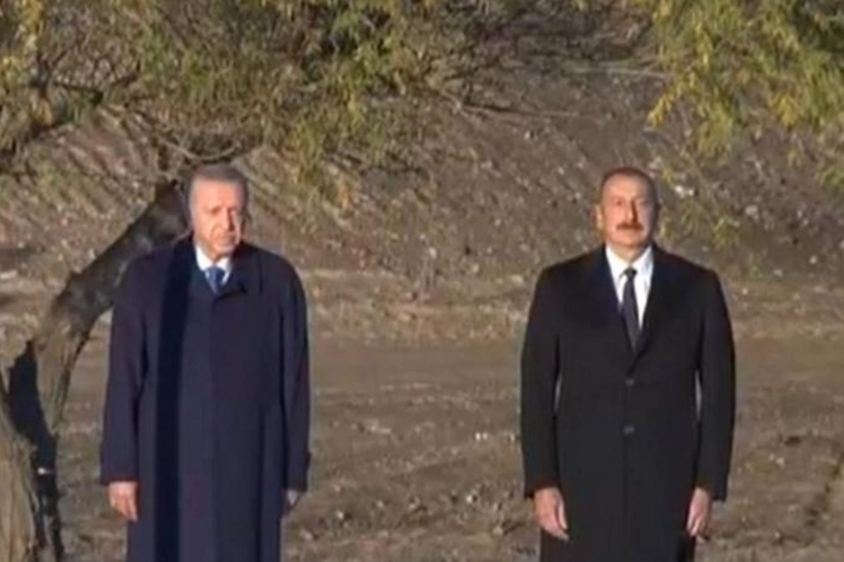İlham Əliyev və Ərdoğan Zəngilanda “Ağıllı kənd” layihəsi çərçivəsində görülən işlərlə tanış oldular