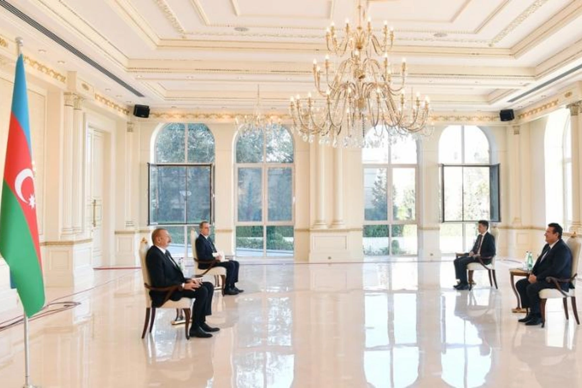 Prezident Rumıniyanın yeni səfirinin etimadnaməsini qəbul etdi — YENİLƏNİB