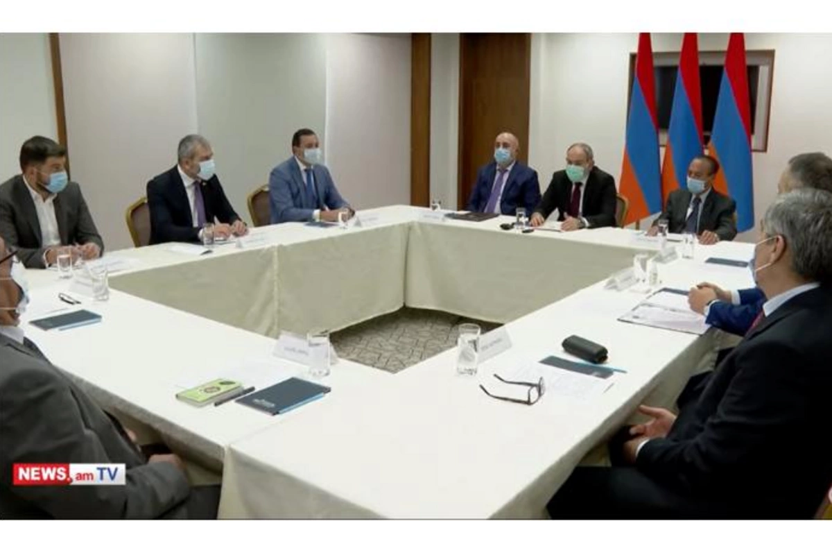 Paşinyan partiya liderlərini topladı — 44 günlük müharibə müzakirə edildi