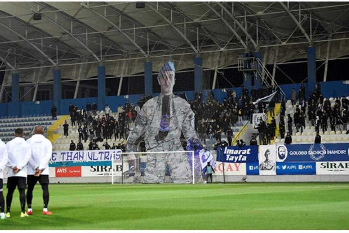 “Qarabağ” - “Neftçi” oyununda şəhidimizlə xoreoqrafiya — FOTO