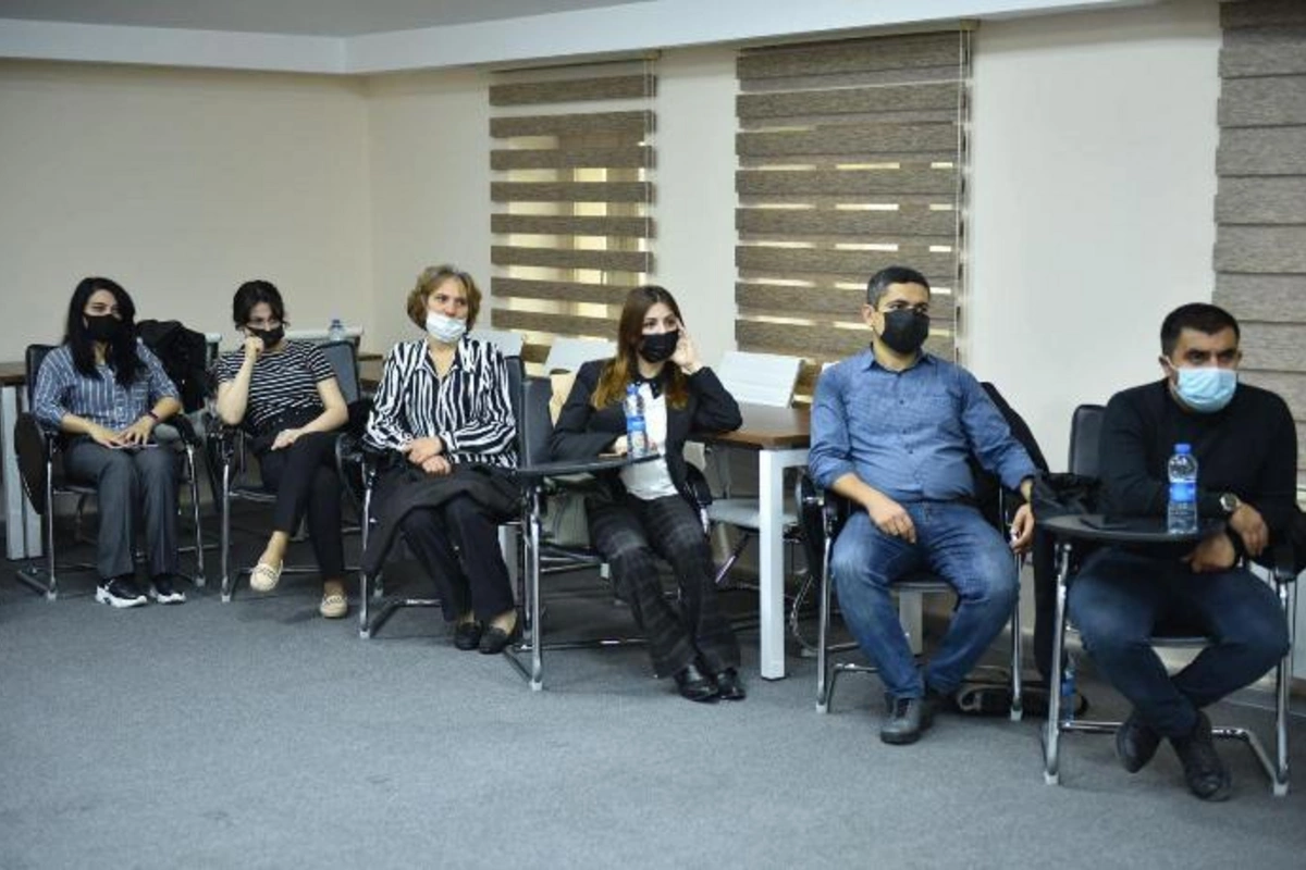 Medianın İnkişafı Agentliyində jurnalistlər üçün təlim keçirilir — FOTO