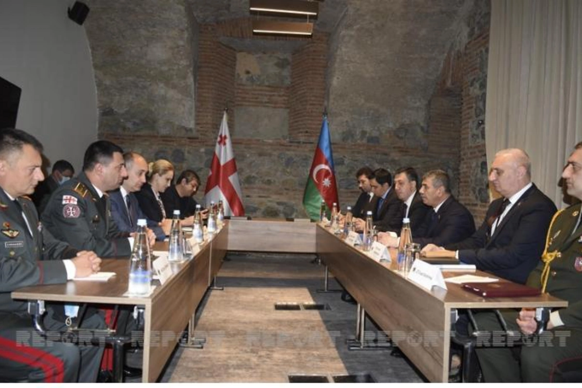 Azərbaycan və Gürcüstan müdafiə nazirlərinin görüşü başa çatdı — YENİLƏNİB