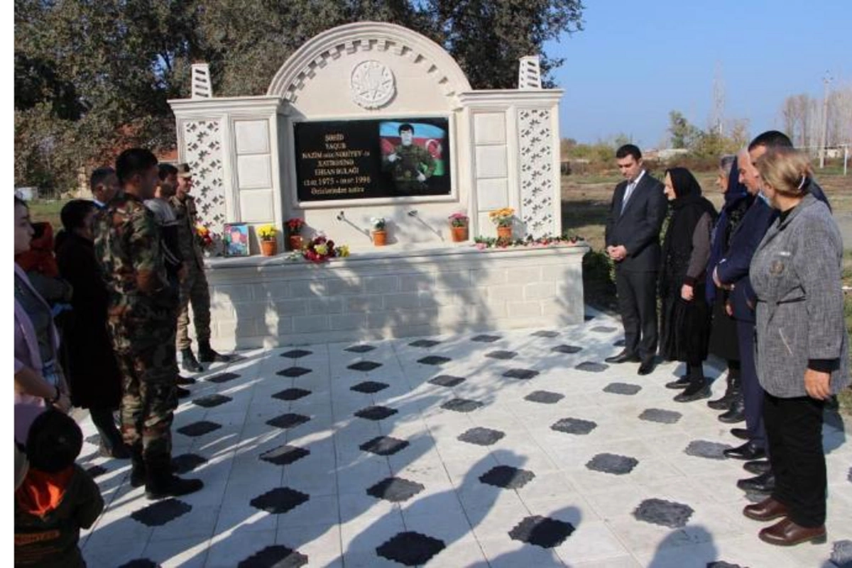 Yevlaxda yeni park istifadəyə verildi — FOTOLAR