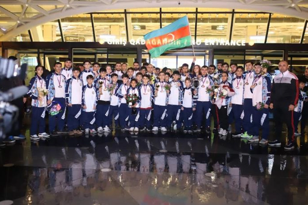 Karateçilərimiz Serbiya keçirilən dünya çempionatında tarixi uğur qazandılar — FOTOLAR