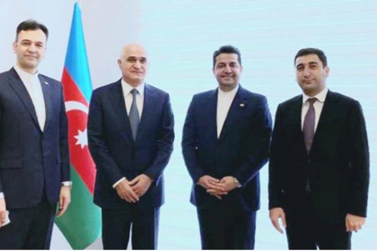 Şahin Mustafayev İran səfiri ilə görüşdü