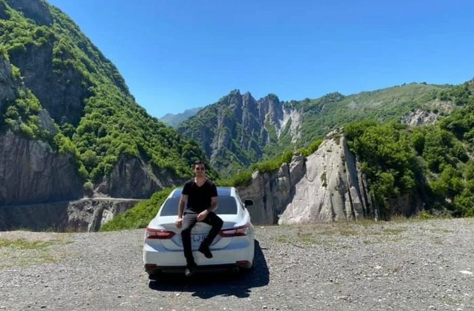 Qalmaqallı gömrük əməkdaşı sərxoş halda maşın idarə edərkən saxlanıldı — FOTOLAR
