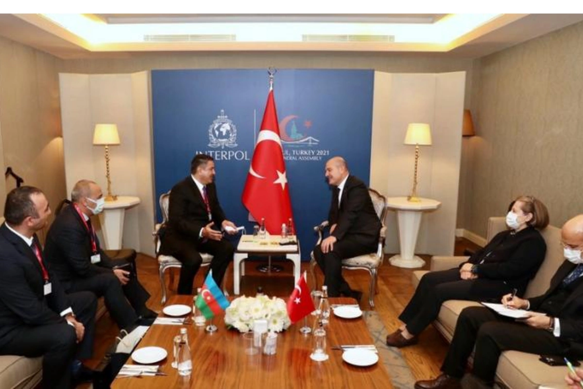 Seyfulla Əzimov Türkiyəyə getdi — FOTO