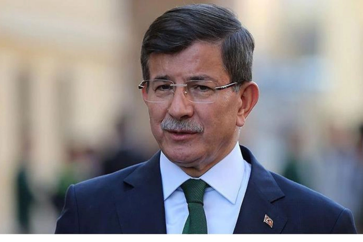 Davudoğlu: “Onlara qulaq asmayın”