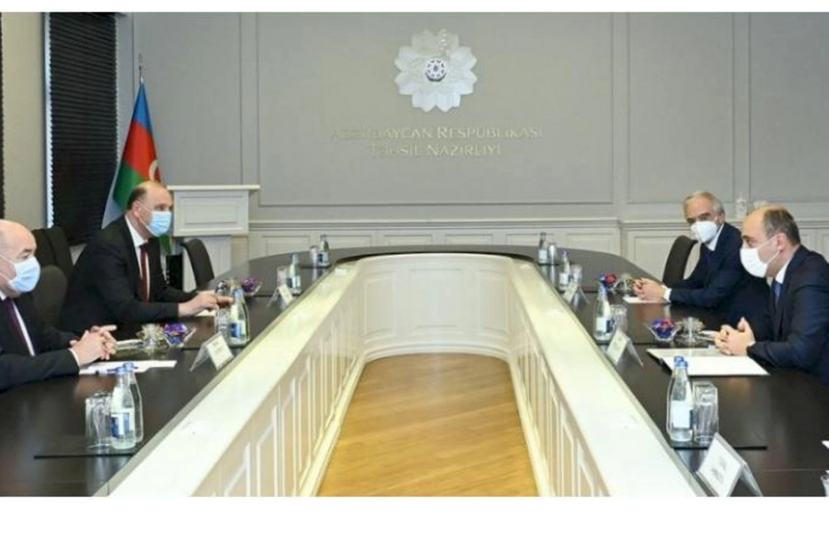 Emin Əmrullayev Putinin nümayəndəsi ilə müzakirələr apardı