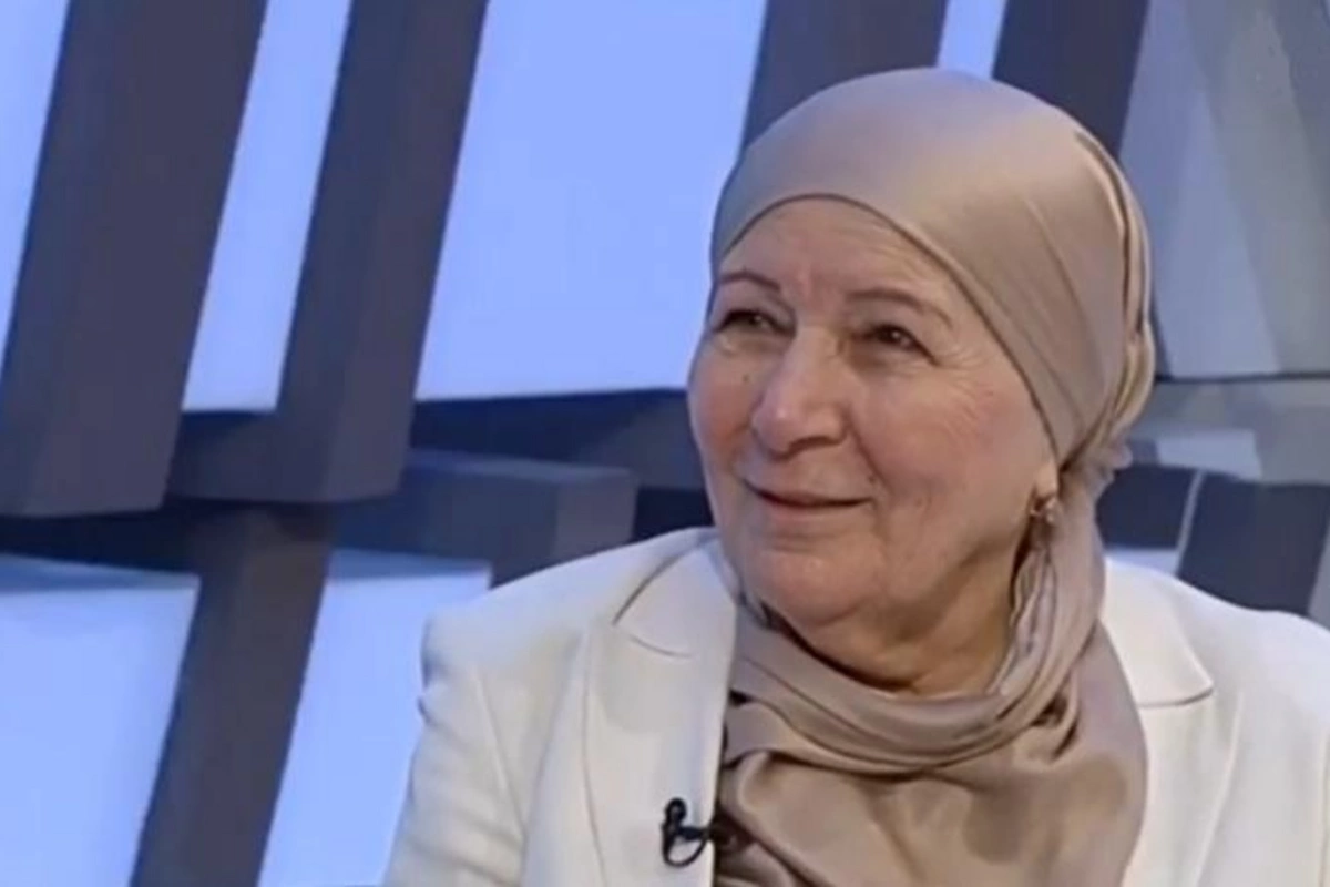 Unudulan deputatlar: Hicablı parlamentari, hacı xanım...
