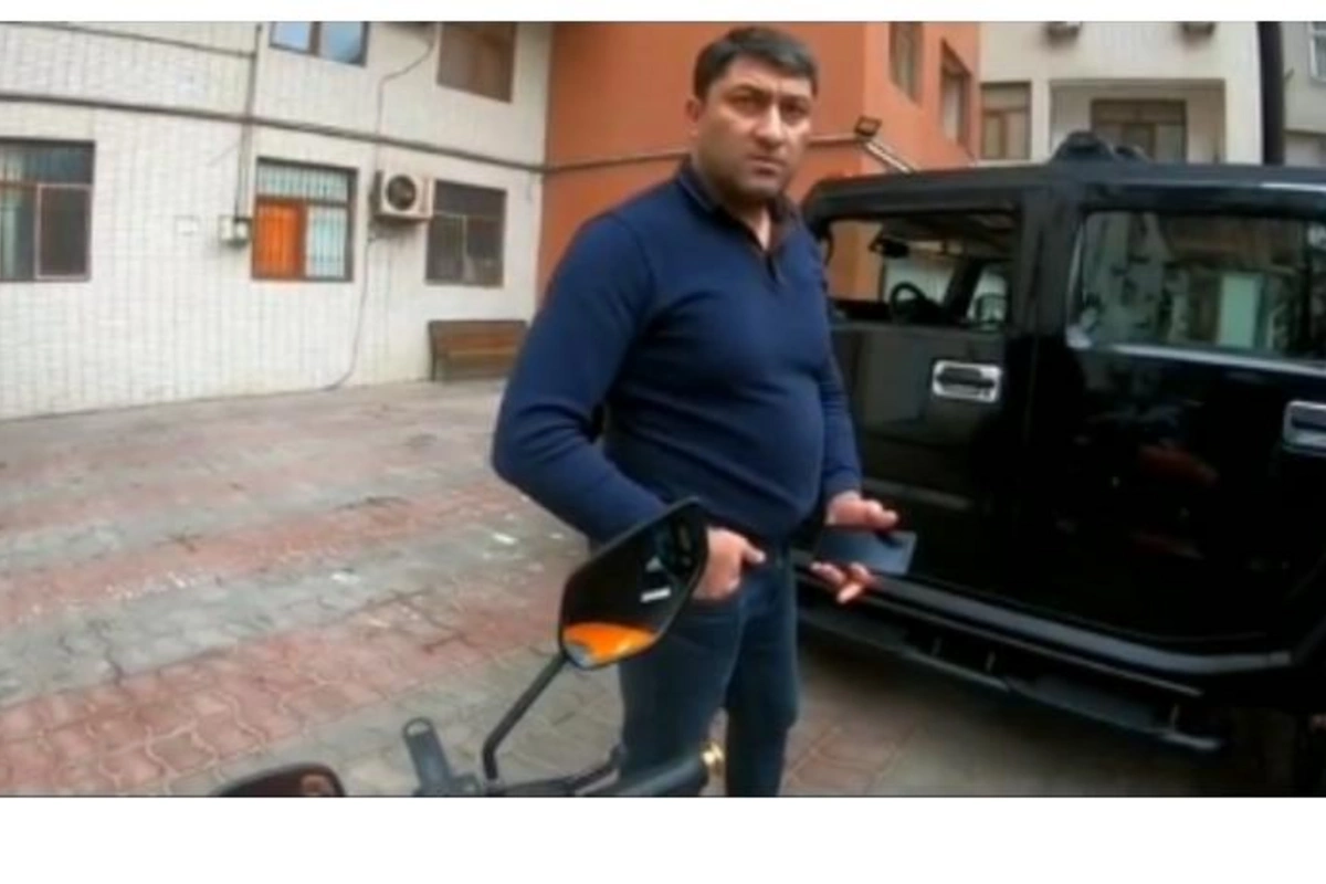 Qəza şəraiti yaradan Hummer sürücüsü əl-qol atdı: Ağıllı adama rast gəlməmisən— VİDEO