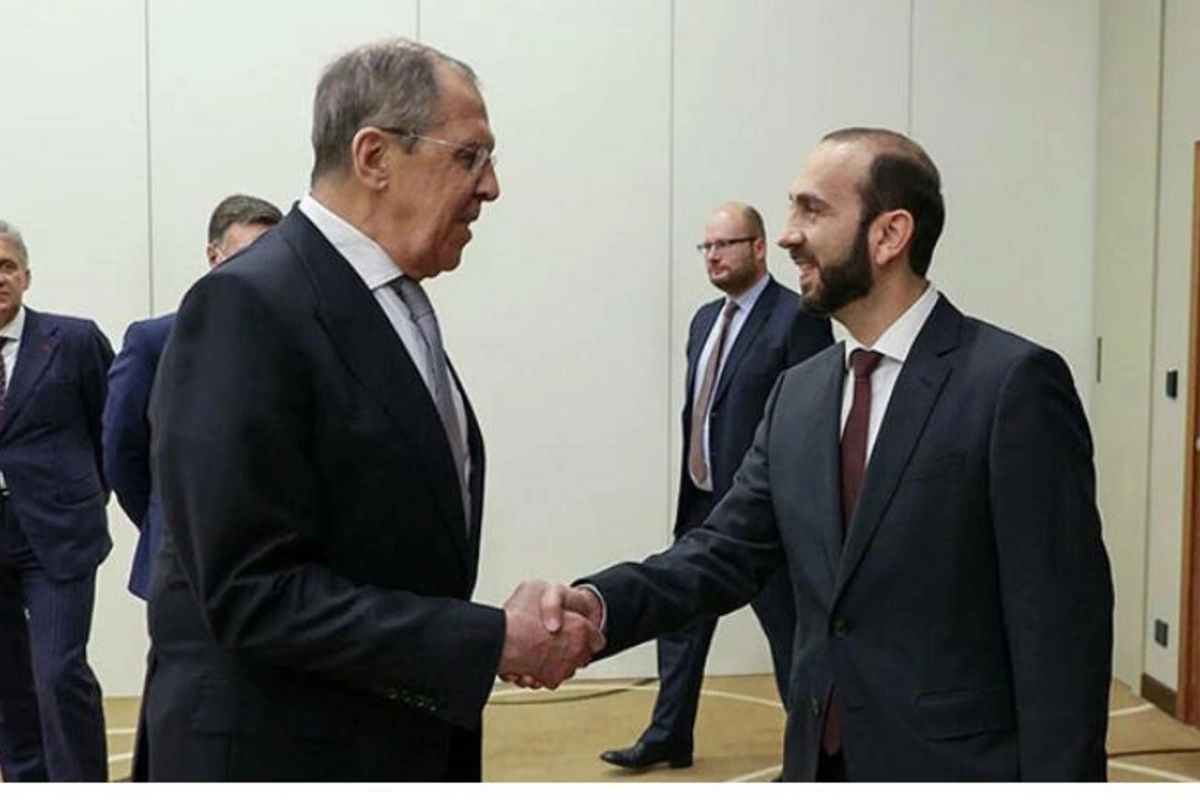 Lavrov Mirzoyanla Ermənistan-Azərbaycan danışıqlarını müzakirə edib