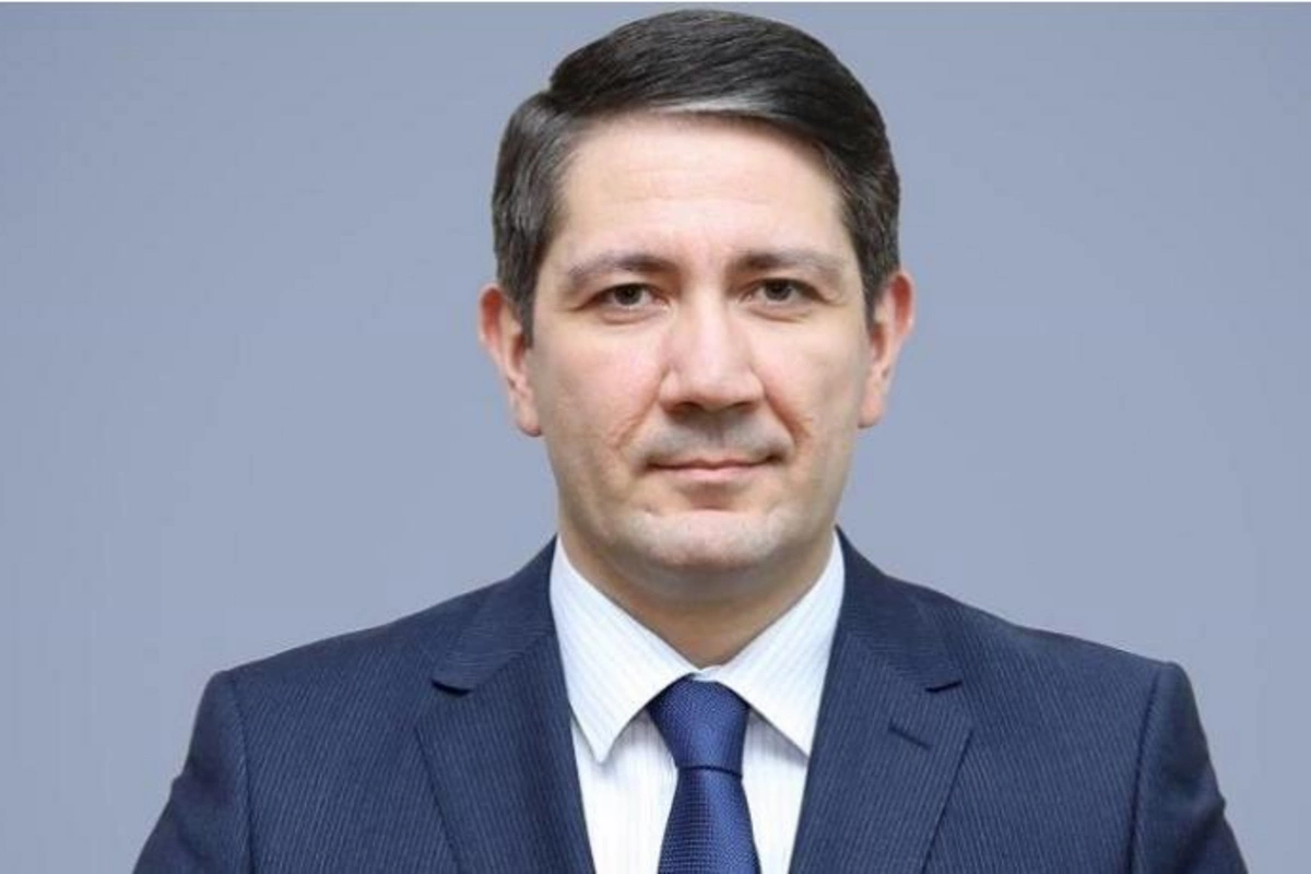 Milyonluq məsləhətlərin tender qalibi olan Ekvita Consulting şirkəti nazir müavinindir?