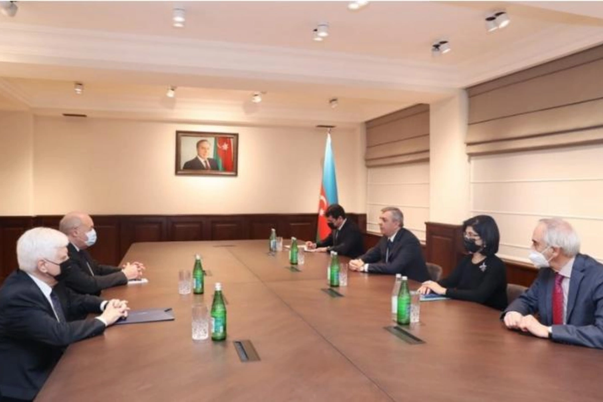 Samir Nuriyev Putinin xüsusi nümayəndəsi ilə görüşdü — FOTOLAR