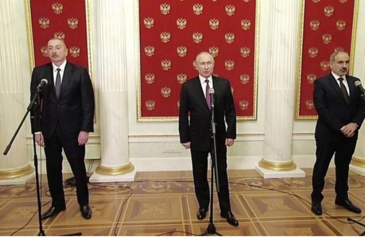 Putin İlham Əliyev və Nikol Paşinyana zeytun budağı hədiyyə etdi — FOTO