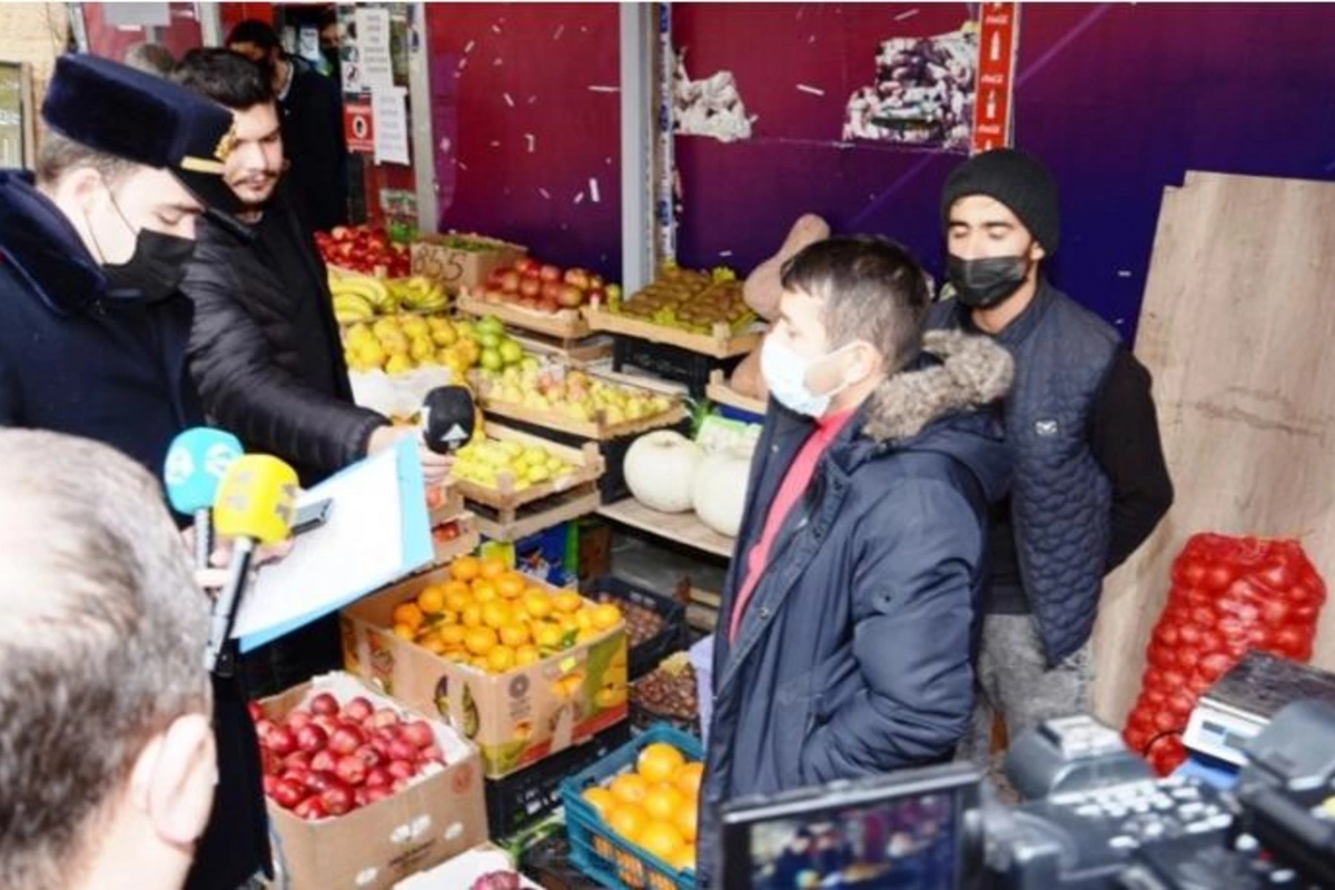 Bakıda qanunsuz küçə ticarətinə qarşı reydlər keçirilir — FOTOLAR
