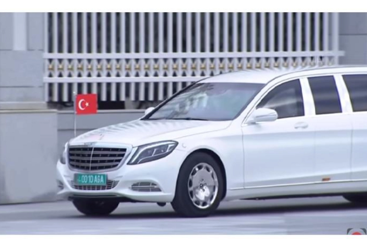 Berdimuhammedovdan Ərdoğana AĞ MERCEDES jesti — VİDEO