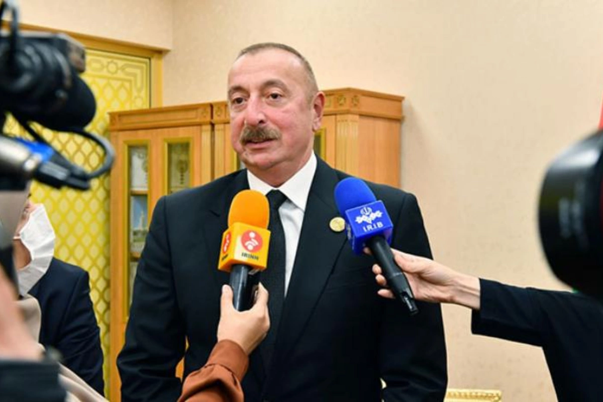 Prezident iranlı jurnalistin Azərbaycan dilində sualına belə cavab verdi — VİDEO