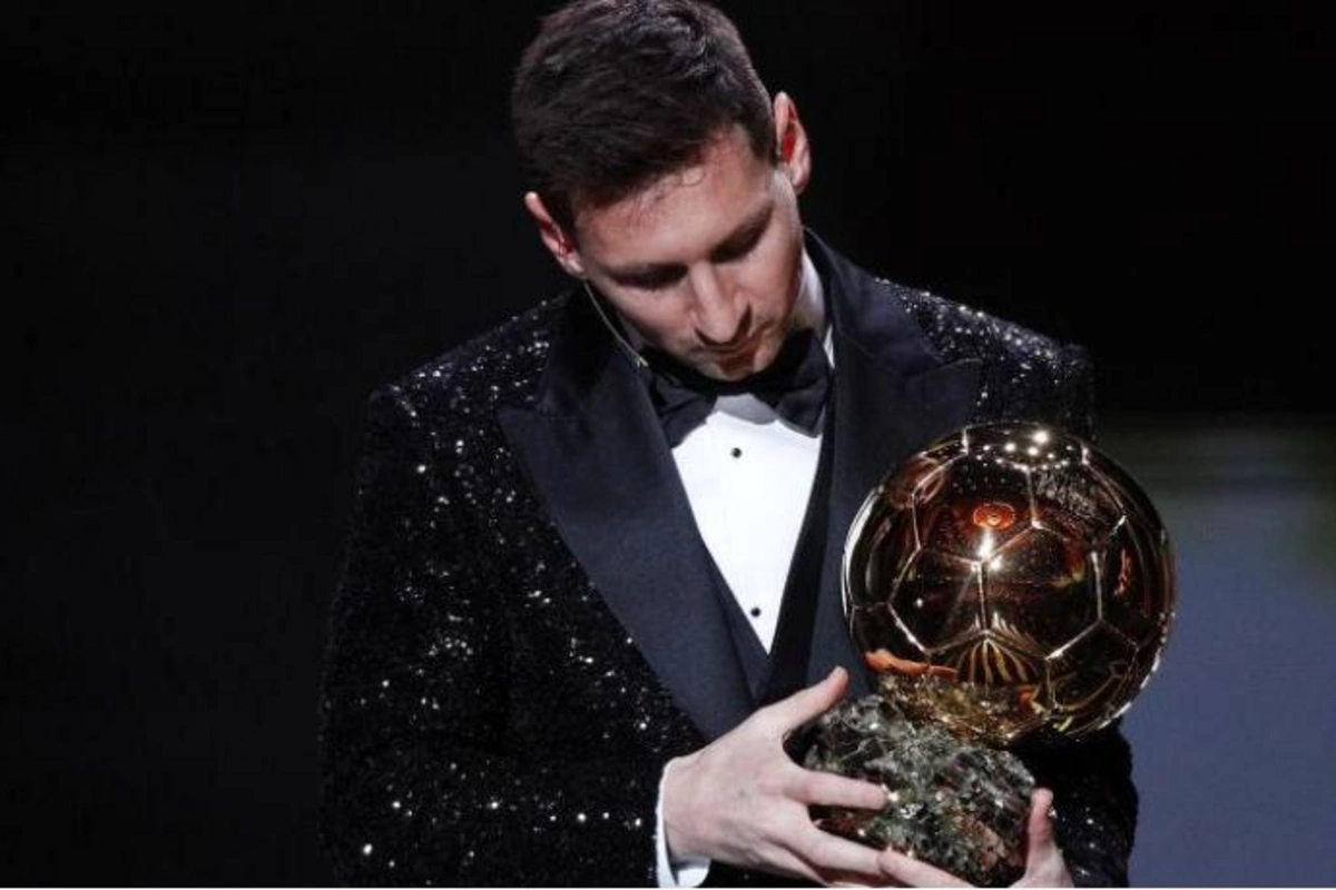Lionel Messi 7-ci dəfə “Qızıl top” mükafatını qazandı