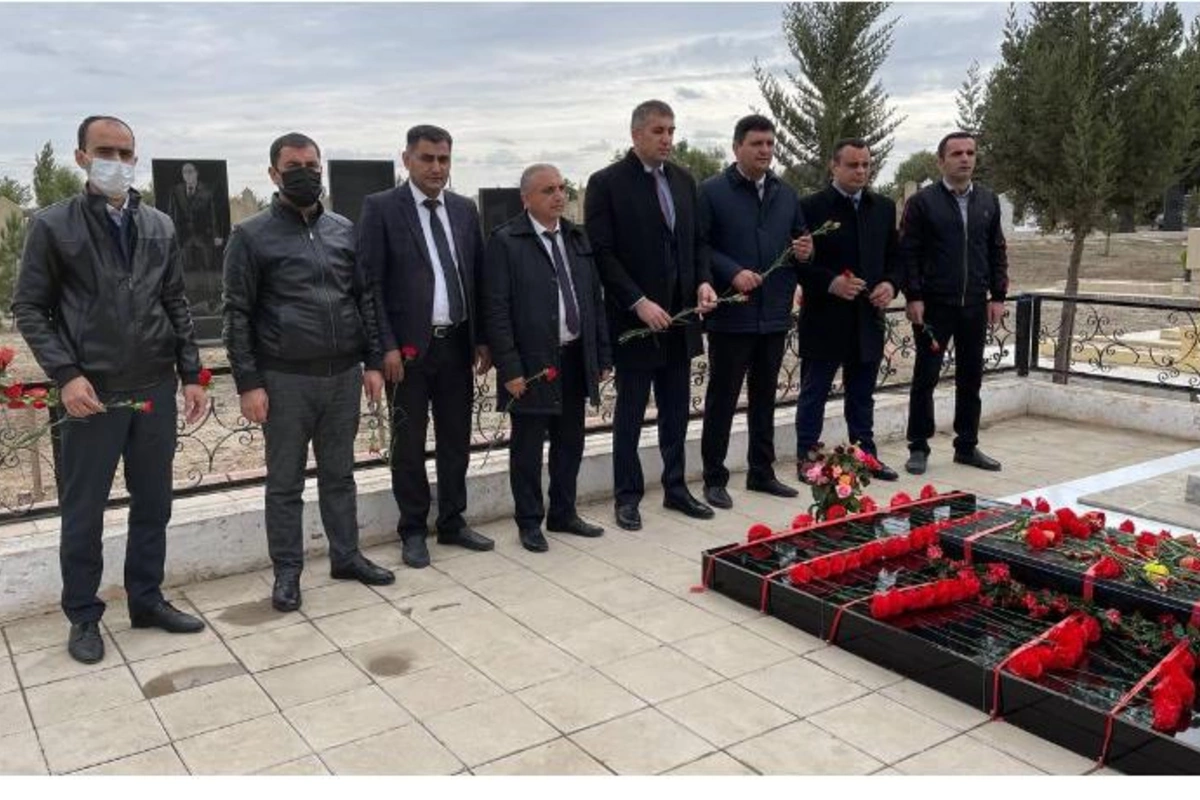 Salyanda Vətən Müharibəsi şəhidinin məzarı ziyarət olundu — FOTOLAR
