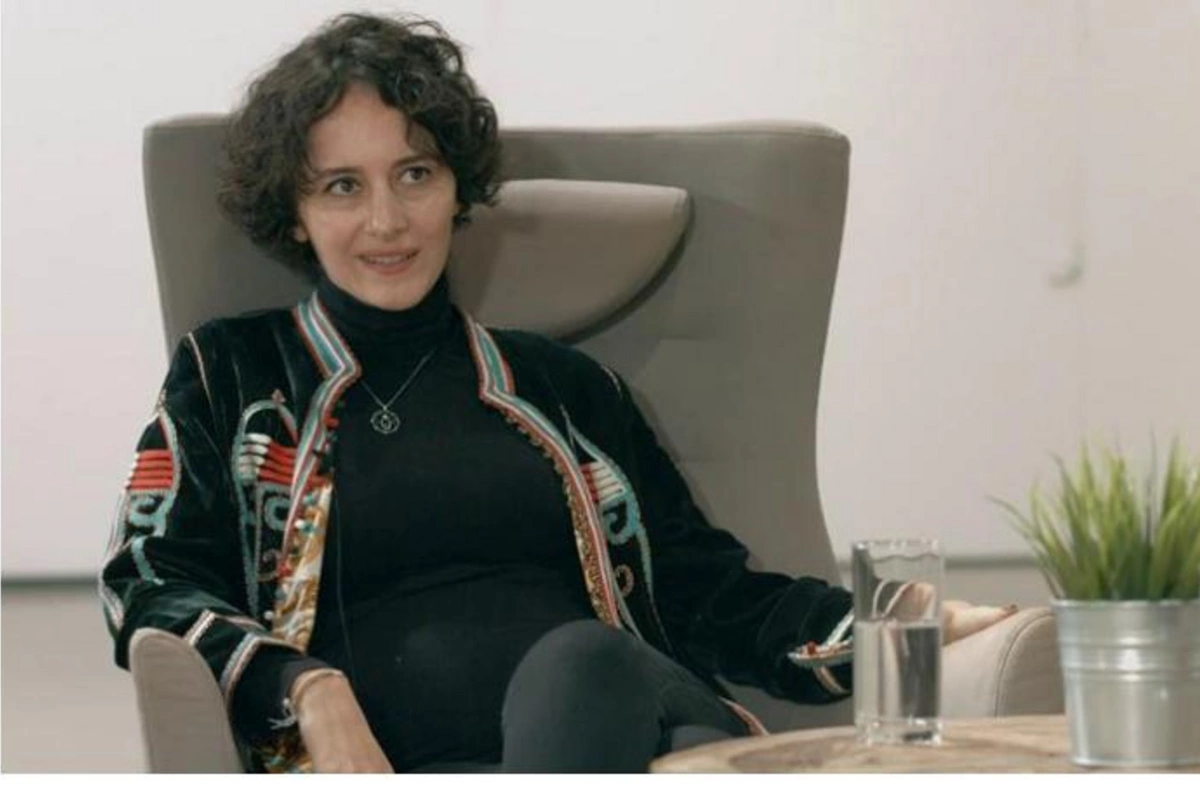 Əbülfəs Qarayevin həyat yoldaşının “Jazz’ı niyə işləmir?