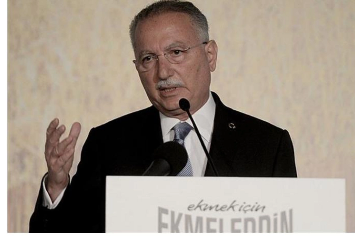 Ekmeleddin İhsanoğlu: Azərbaycan əks-hücum əməliyyatı nəticəsində öz tarixi torpaqlarını işğaldan azad etdi