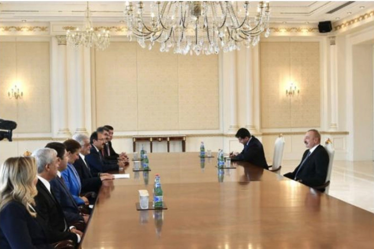 İlham Əliyev Şamil Ayrımın başçılıq etdiyi nümayəndə heyətini qəbul edib — FOTO