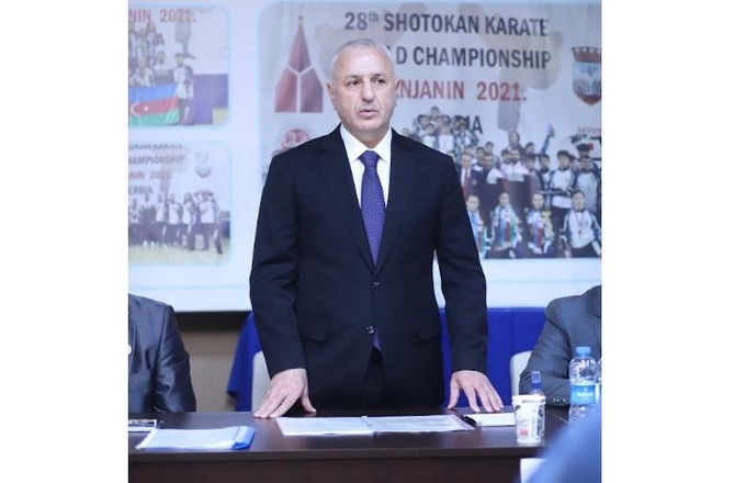 Ülvi Quliyev uğur qazanan karateçiləri dəyərləndirdi — FOTOLAR