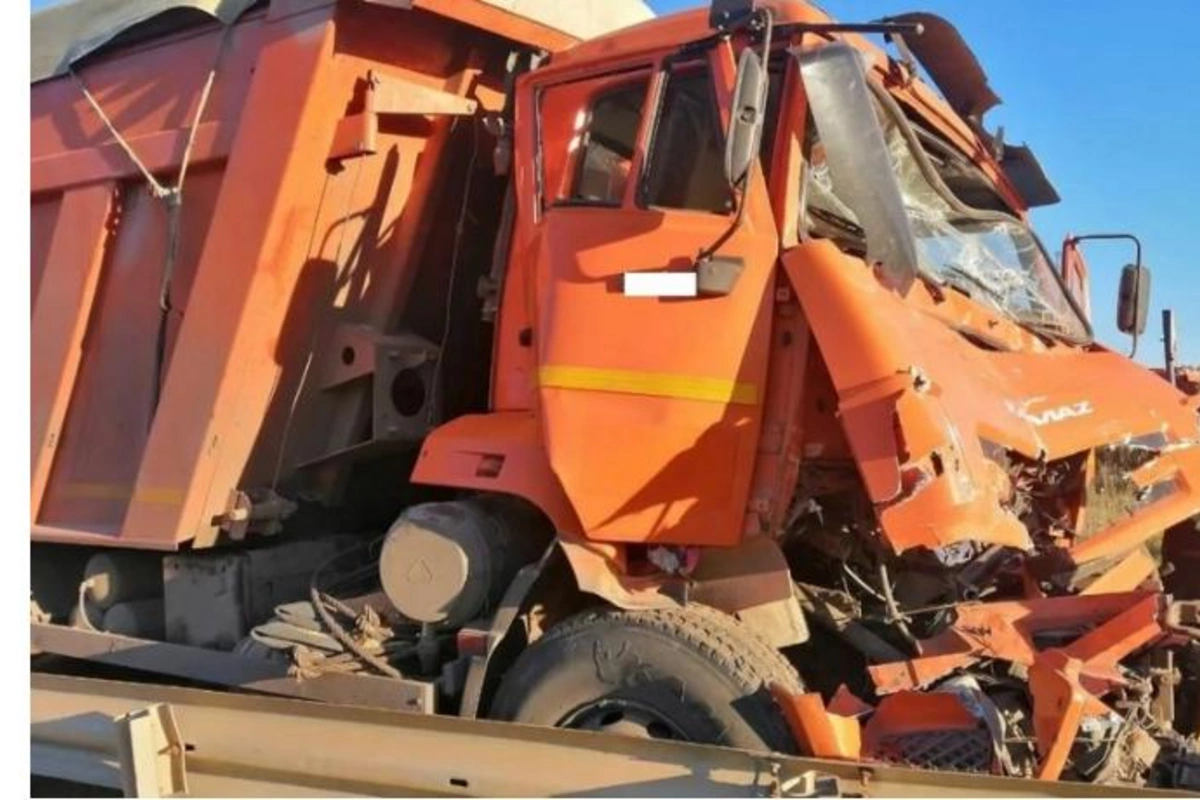 Hacıqabulda yük avtomobilləri toqquşdu — Ölən var