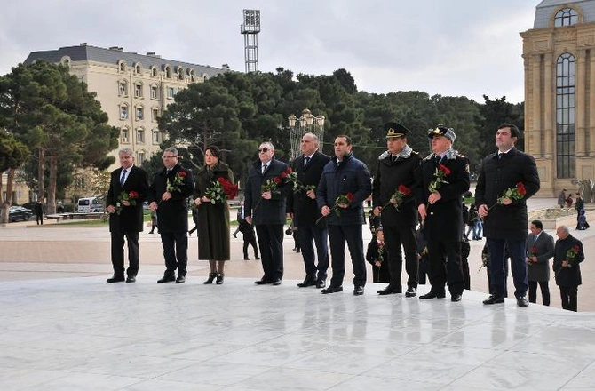 Abşeronda Ümummilli Lider Heydər Əliyevin anım günü qeyd edildi — FOTO