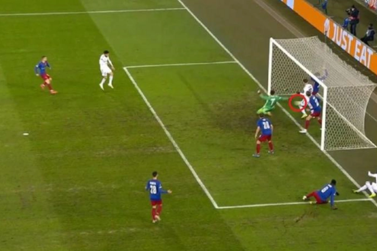 “Bazel” – “Qarabağ” matçındakı hakim səhvi Avropa mətbuatının gündəmində: Biabırçılıq
