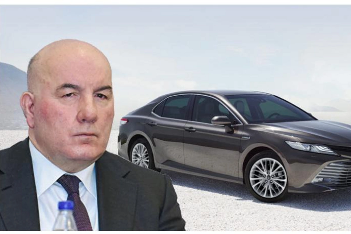 Elman Rüstəmov 73 minə “Toyota” alır