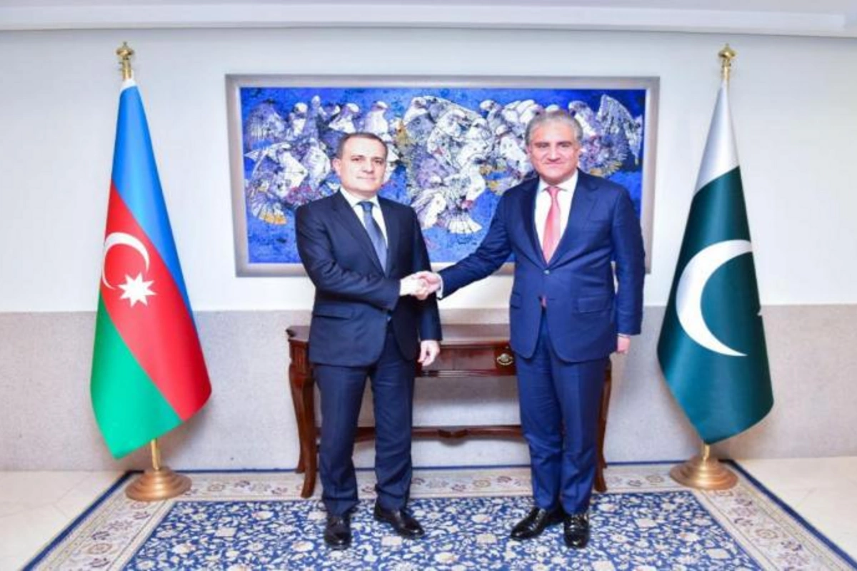 Azərbaycan və Pakistan XİN başçıları görüşüb