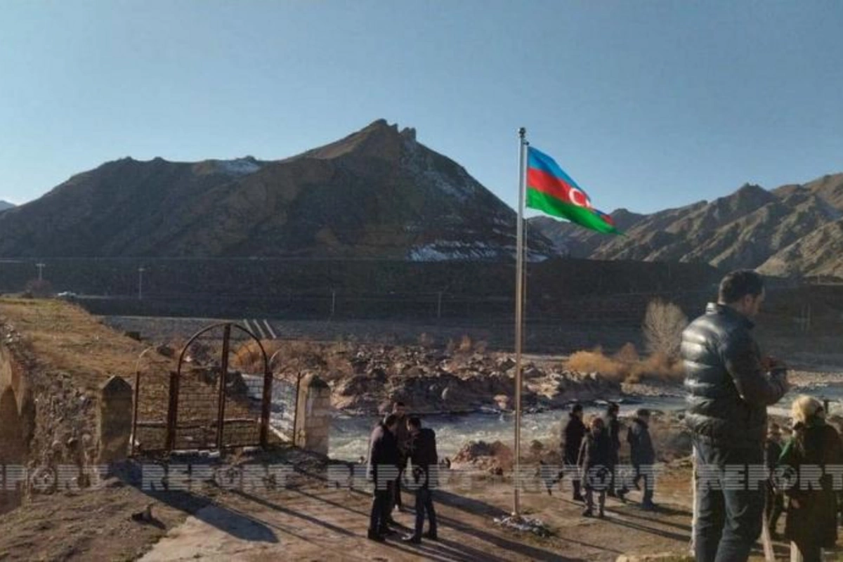 QHT nümayəndələri Xudafərin körpüsündə oldu — FOTOLAR