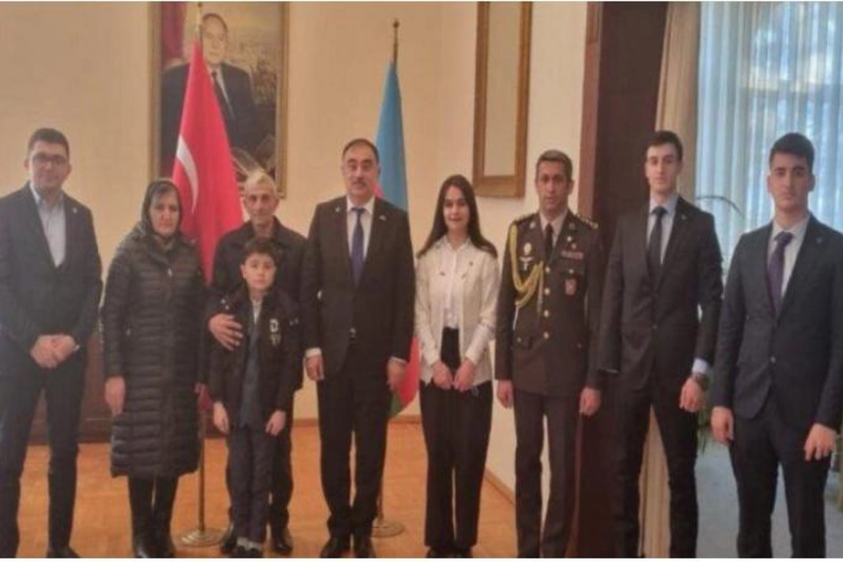 Azərbaycanın Türkiyədəki səfiri Vətən müharibəsi şəhidinin ailəsini qəbul etdi