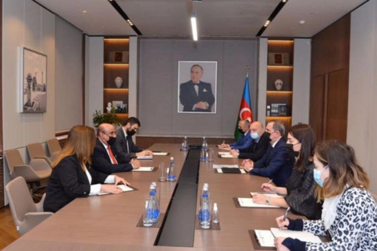 Ceyhun Bayramov Küveytin Azərbaycandakı səfiri ilə görüşüb — FOTO