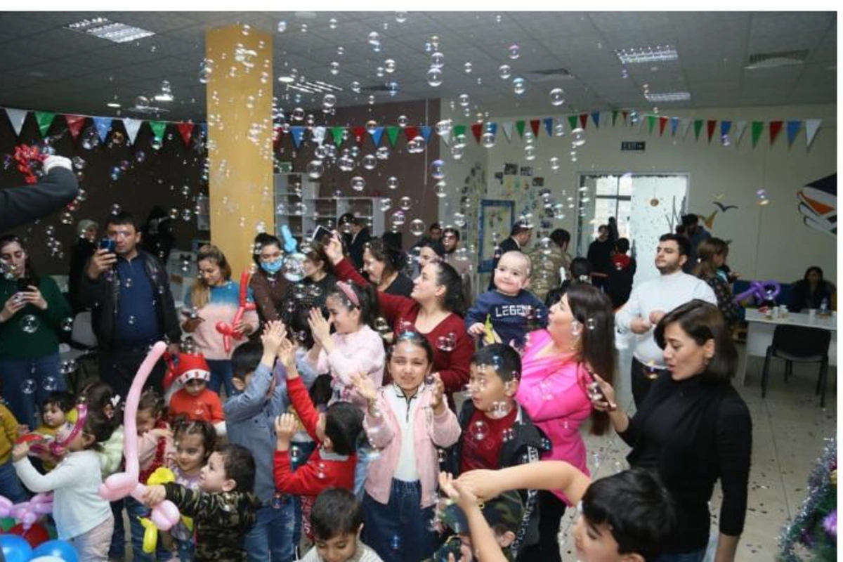 Vətən Müharibəsi Əlillərinə Kömək İctimai Birliyi şəhid və qazi övladlarını sevindirdi — FOTOLAR