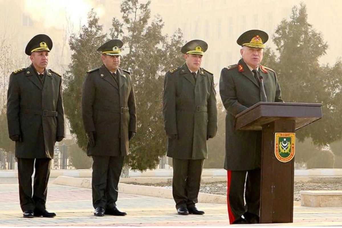 Naxçıvan Qarnizonu Qoşunlarında fərqlənən hərbçilər mükafatlandırıldı — FOTOLAR