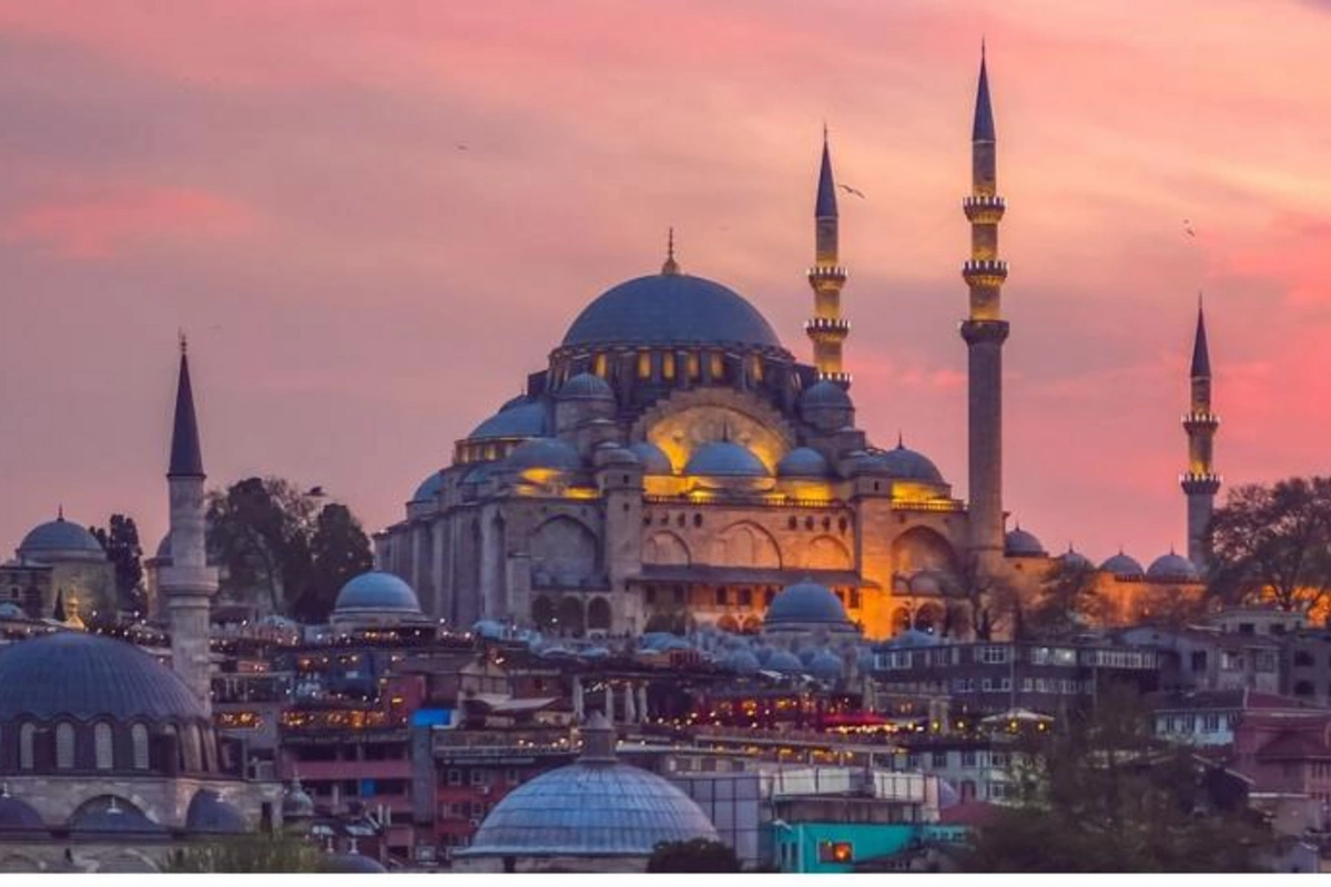 İstanbulda Beynəlxalq Strateji Kommunikasiya Zirvəsi keçiriləcək